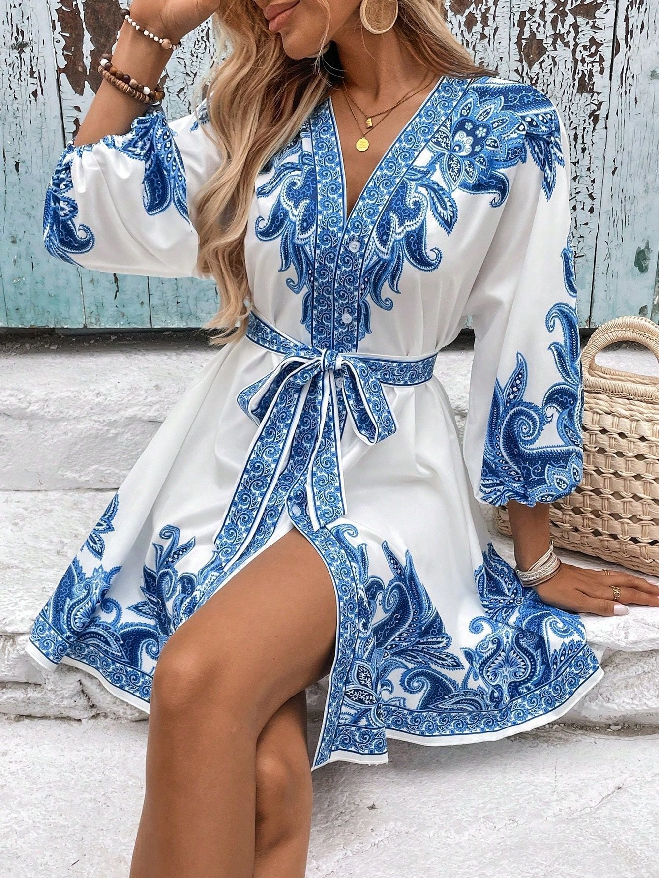 Robe élégante femme – Détails rétro et taille ajustable pour un look féminin et raffiné. 👗 - PoreVac™ – Aspirateur de Points Noirs